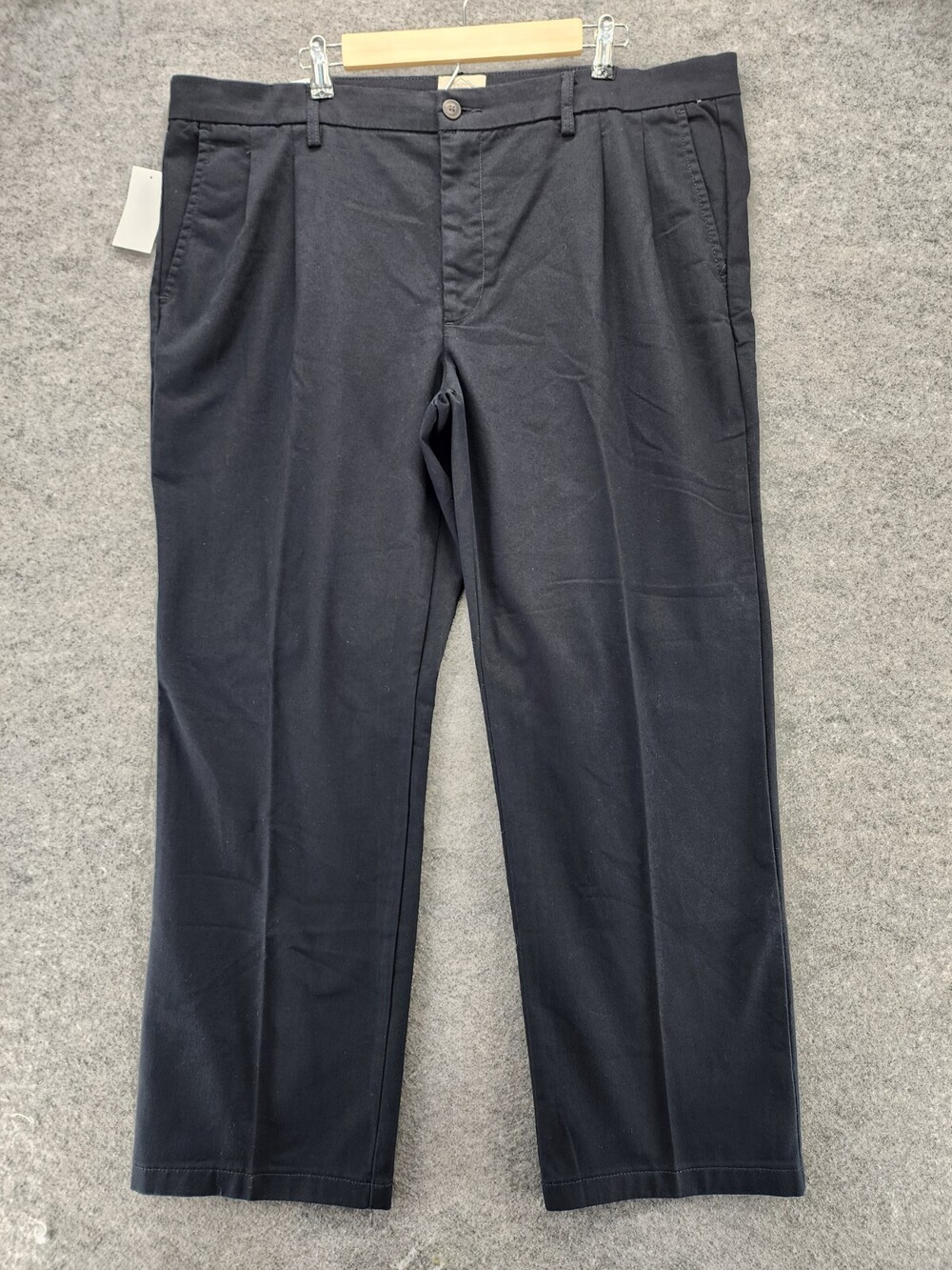 St Johns Bay Pants Mens 42x30 Classic Fit Peated Black Chino